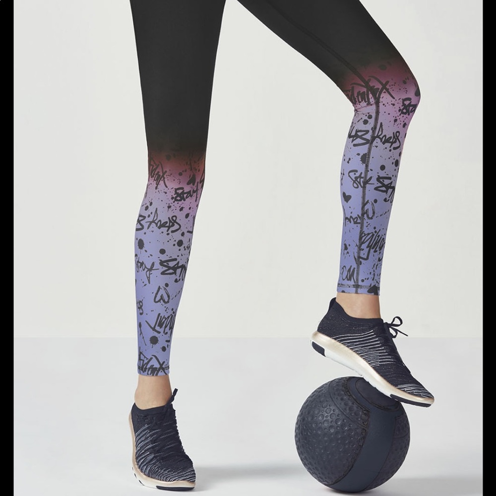 NWOT Fabletics High-waisted powerhold legging L